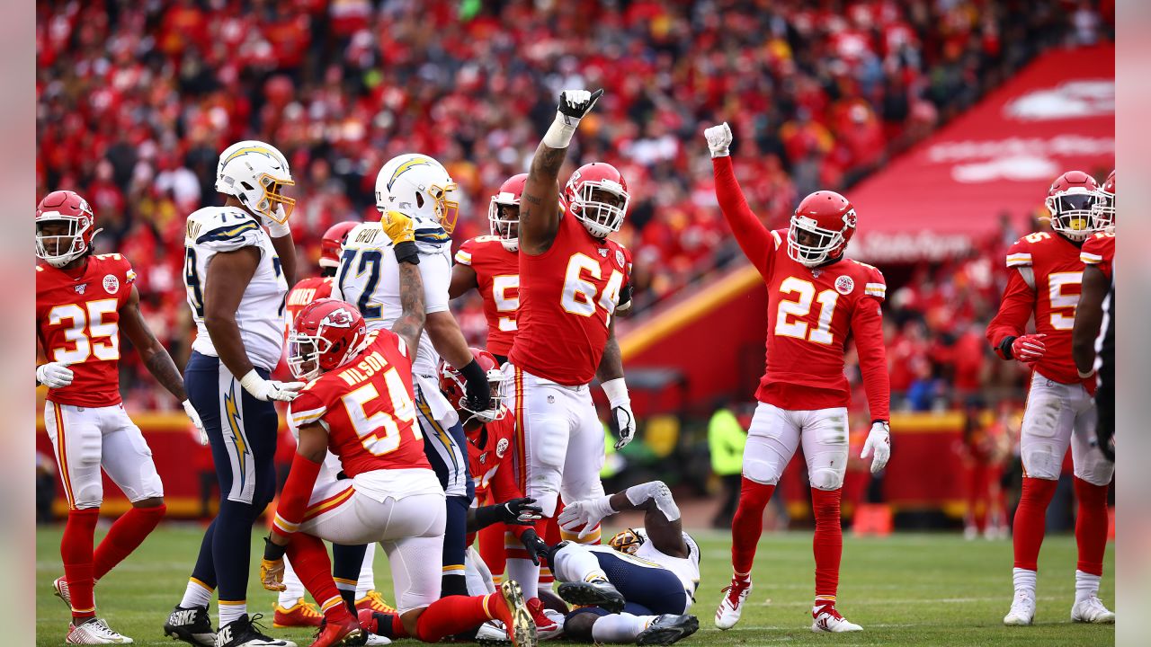 Chiefs Defeat Chargers, 31-21, in Regular-Season Finale