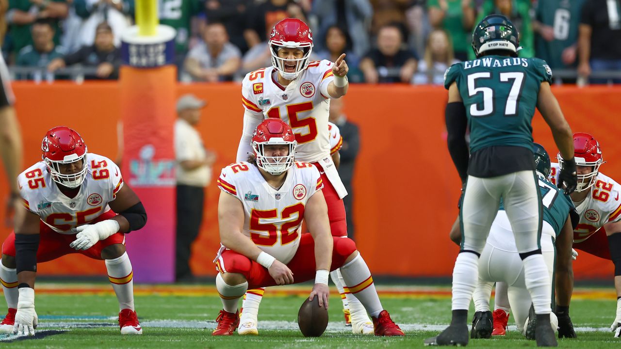 Chiefs win Super Bowl LVII; NFL world reacts to Mahomes' comeback, late  flag