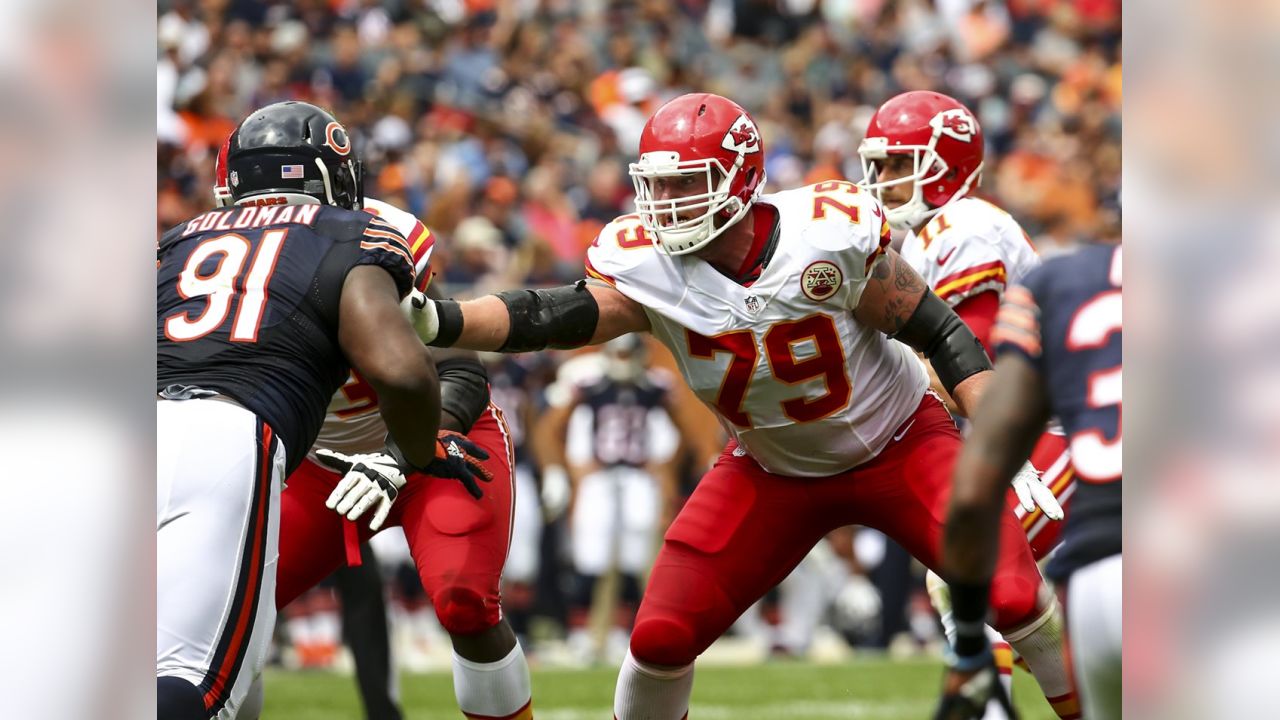 Chicago Bears defensive lineman Eddie Goldman (76) celebrates his