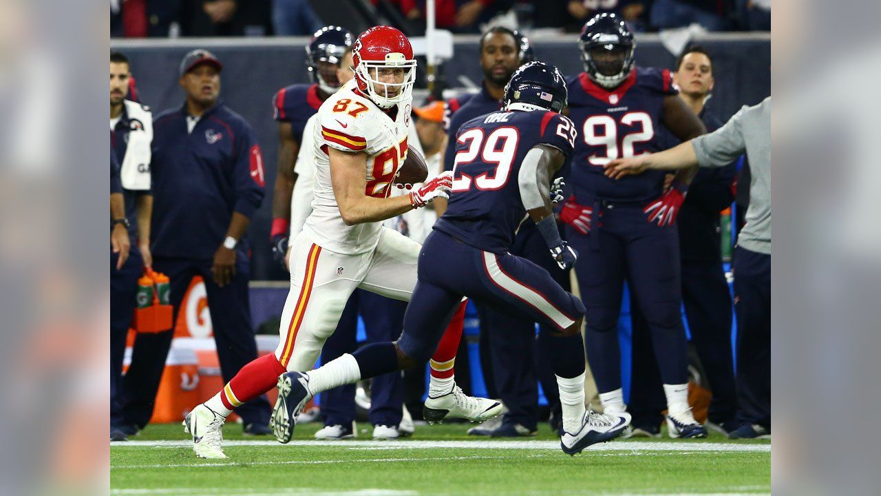 Kansas City Chiefs win first playoff game since 1994 with 30-0 shutout over  Texans – New York Daily News