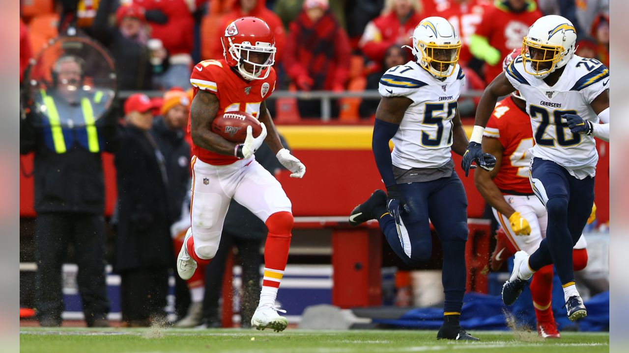 Regular Season Game 3 - Chiefs vs. Chargers (9-26-21) by Kansas City Chiefs  - Issuu