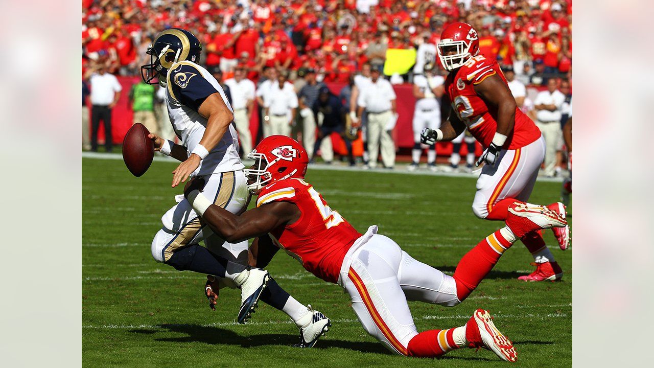 Charles, Chiefs trample Rams 34-7