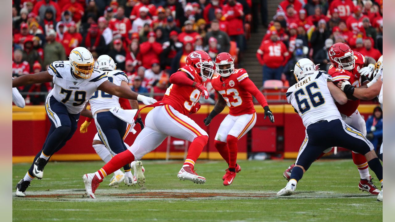 Chiefs Defeat Chargers, 31-21, in Regular-Season Finale