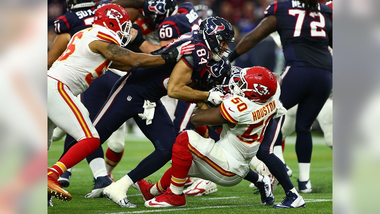 Chiefs End 22-Year Run of Playoff Futility by Thrashing the Texans