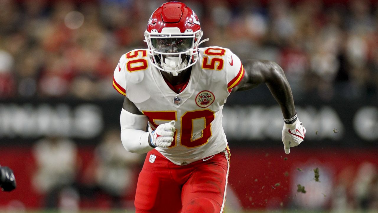 CHIEFS ROLL TO 38-10 VICTORY OVER CARDINALS IN NFL PRESEASON