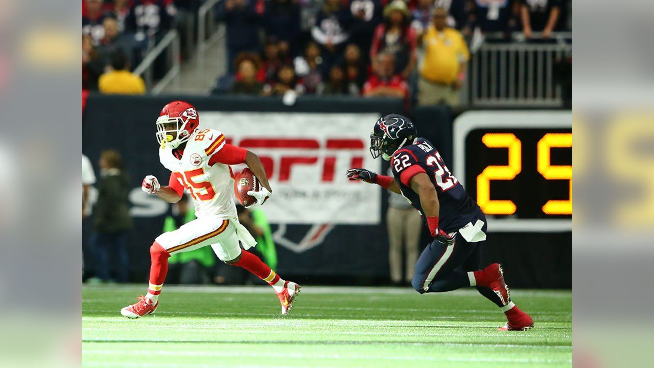 Chiefs beat Texans 30-0 for first playoff win since 1994 – Orange County  Register