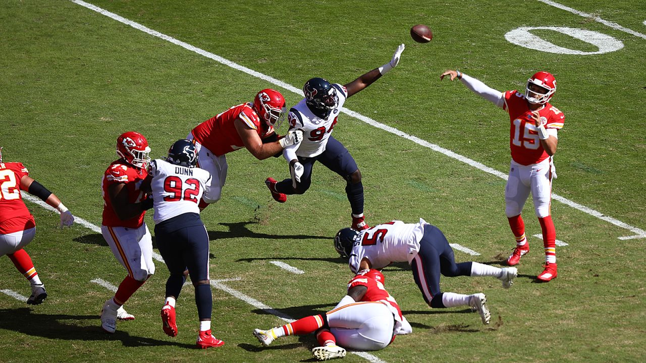 Chiefs Fall to Texans, 31-24, at Arrowhead