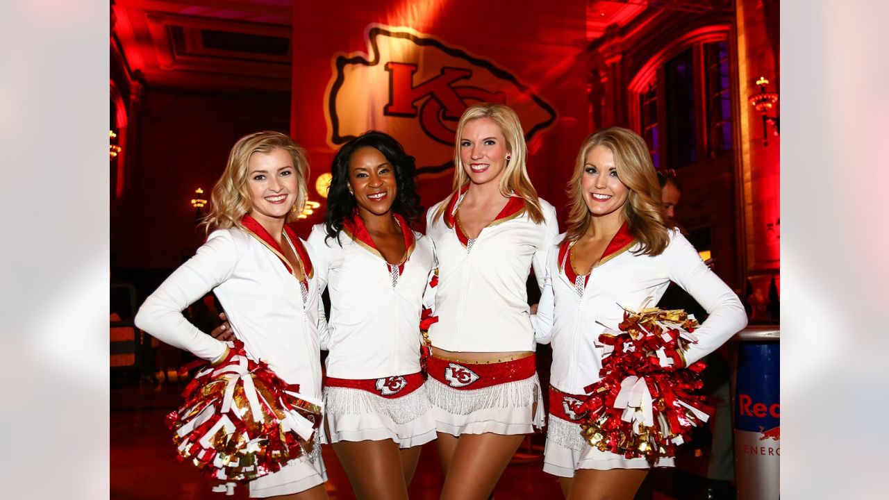 Kansas City Chiefs Cheerleaders  Kansas city chiefs cheerleaders, Red  leather jacket, Fashion