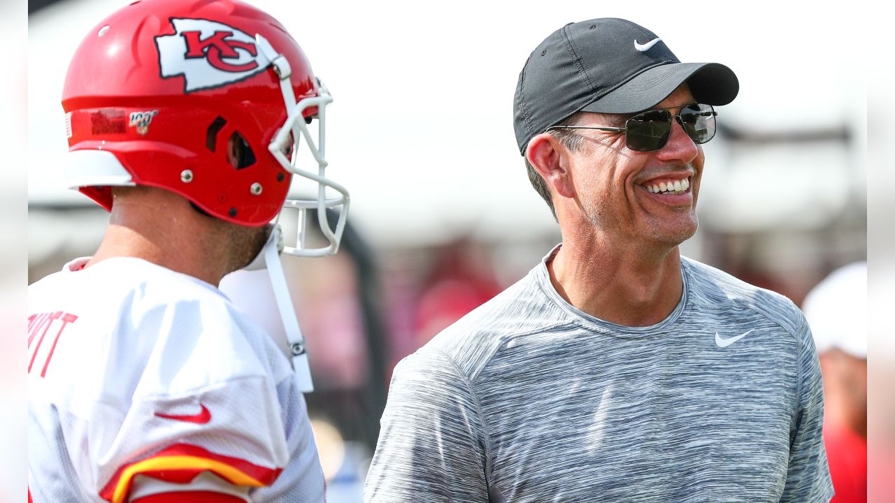 Kansas City Chiefs punter Dustin Colquitt wears a Salute to