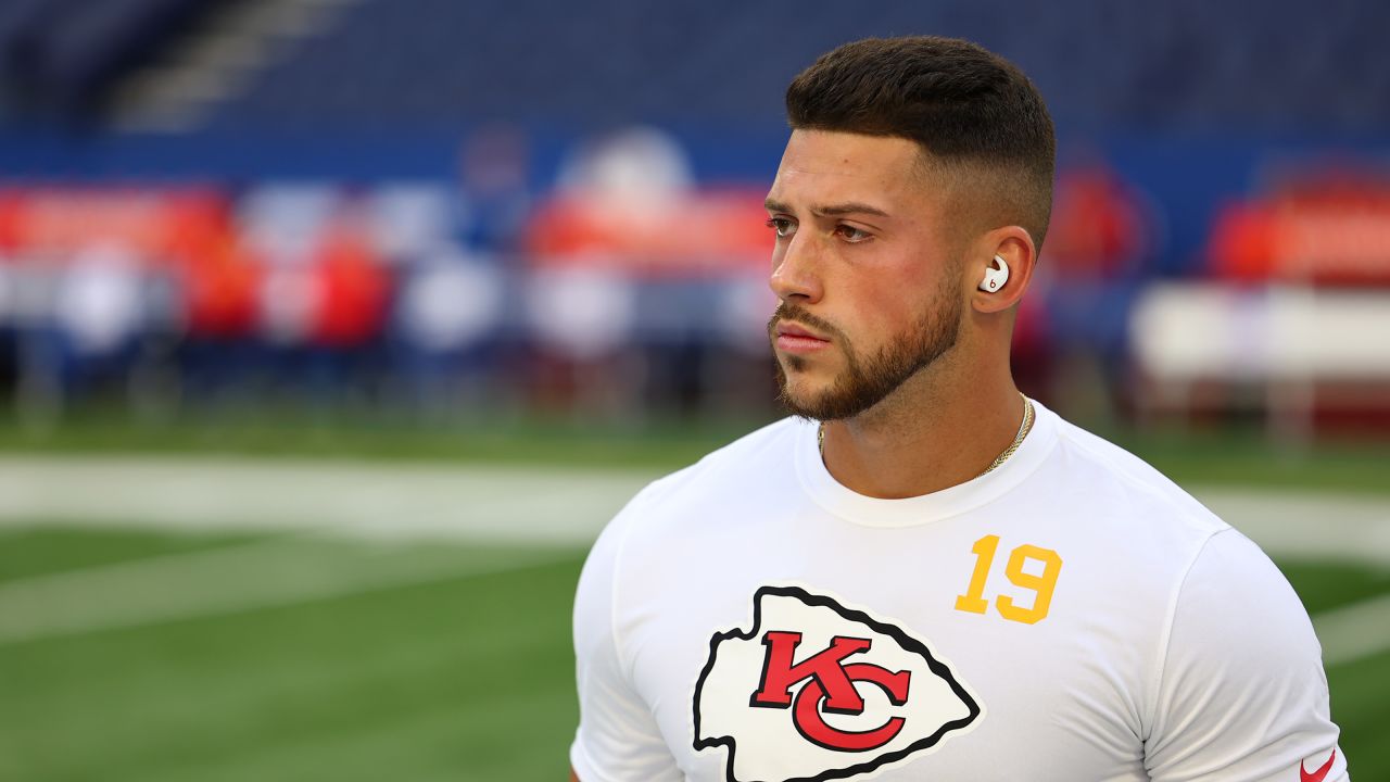 Chiefs-Colts final injury report: No Shaquille Leonard, Mike Danna