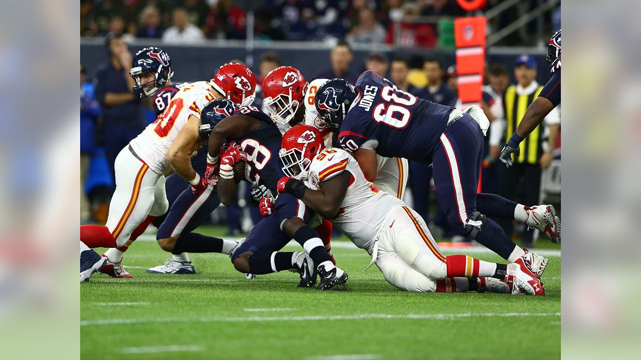 Chiefs beat Texans 30-0 for first playoff win since 1994 – Orange