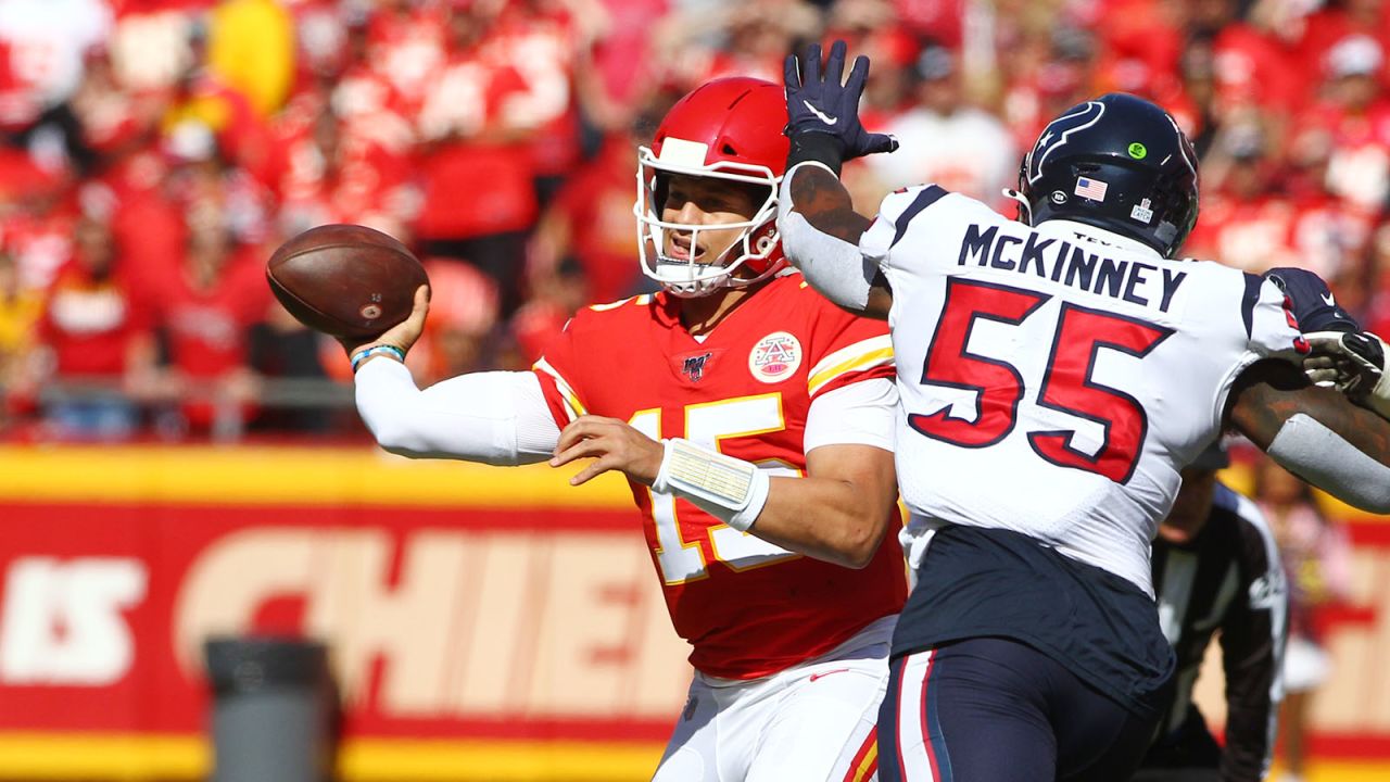 Chiefs Fall to Texans, 31-24, at Arrowhead