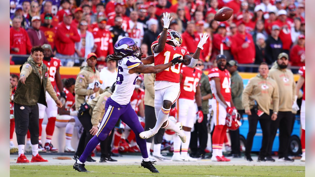 Chiefs Defeat Vikings, 26-23, in a Thriller at Arrowhead