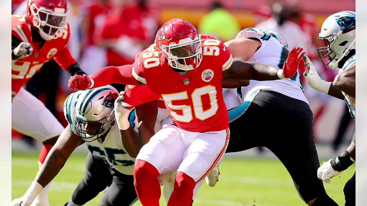 KANSAS CITY, MO - NOVEMBER 08: Kansas City Chiefs defensive tackle