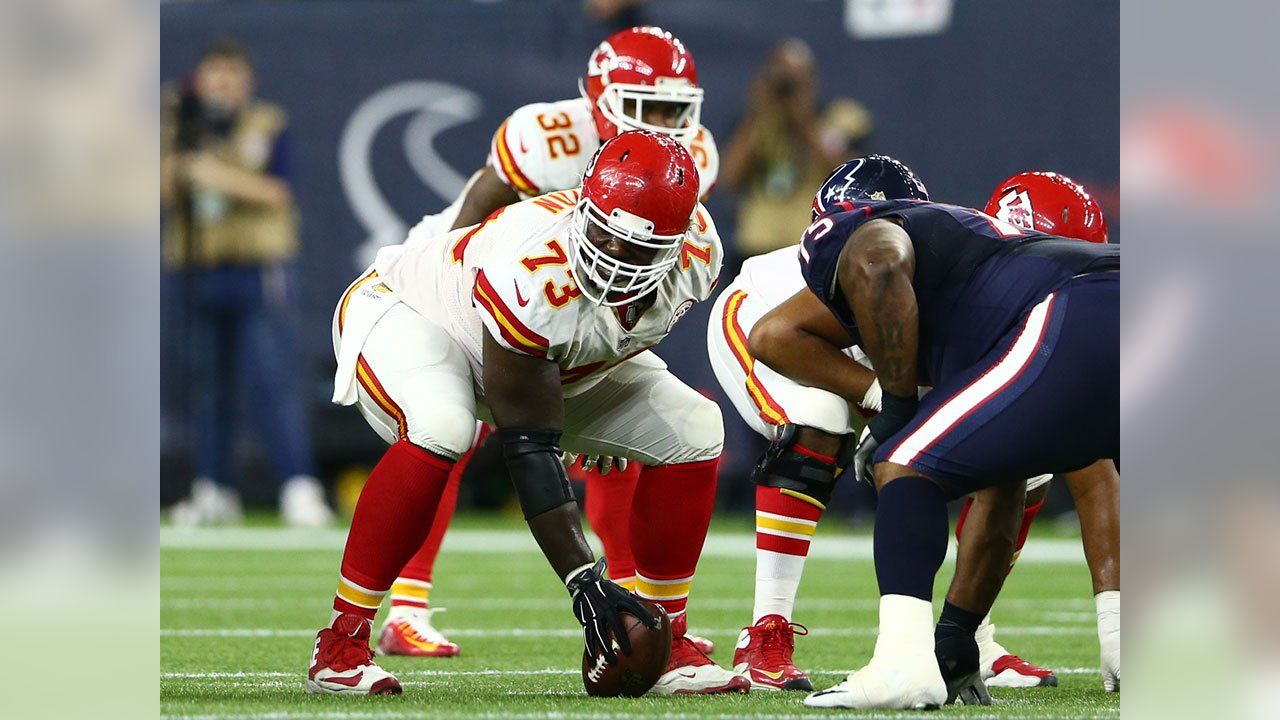 Chiefs beat Texans 30-0 for first playoff win since 1994 – Orange