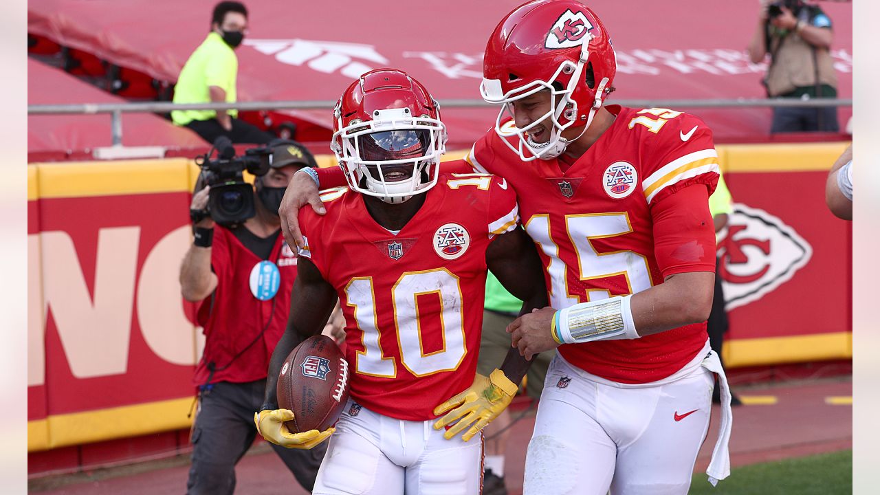 Chiefs beats Panthers at somber Arrowhead Stadium - The Sumter Item