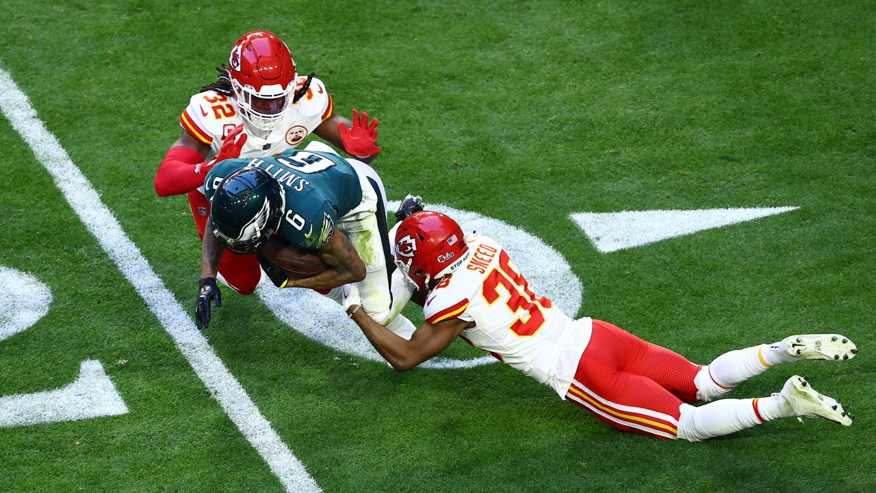 Chiefs pull off unlikely comeback to win Super Bowl LVII, beating