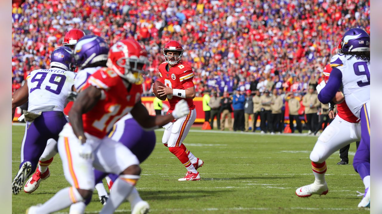 Chiefs Defeat Vikings, 26-23, in a Thriller at Arrowhead