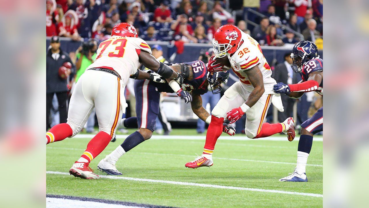 Chiefs beat Texans 30-0 for first playoff win since 1994 – Orange County  Register