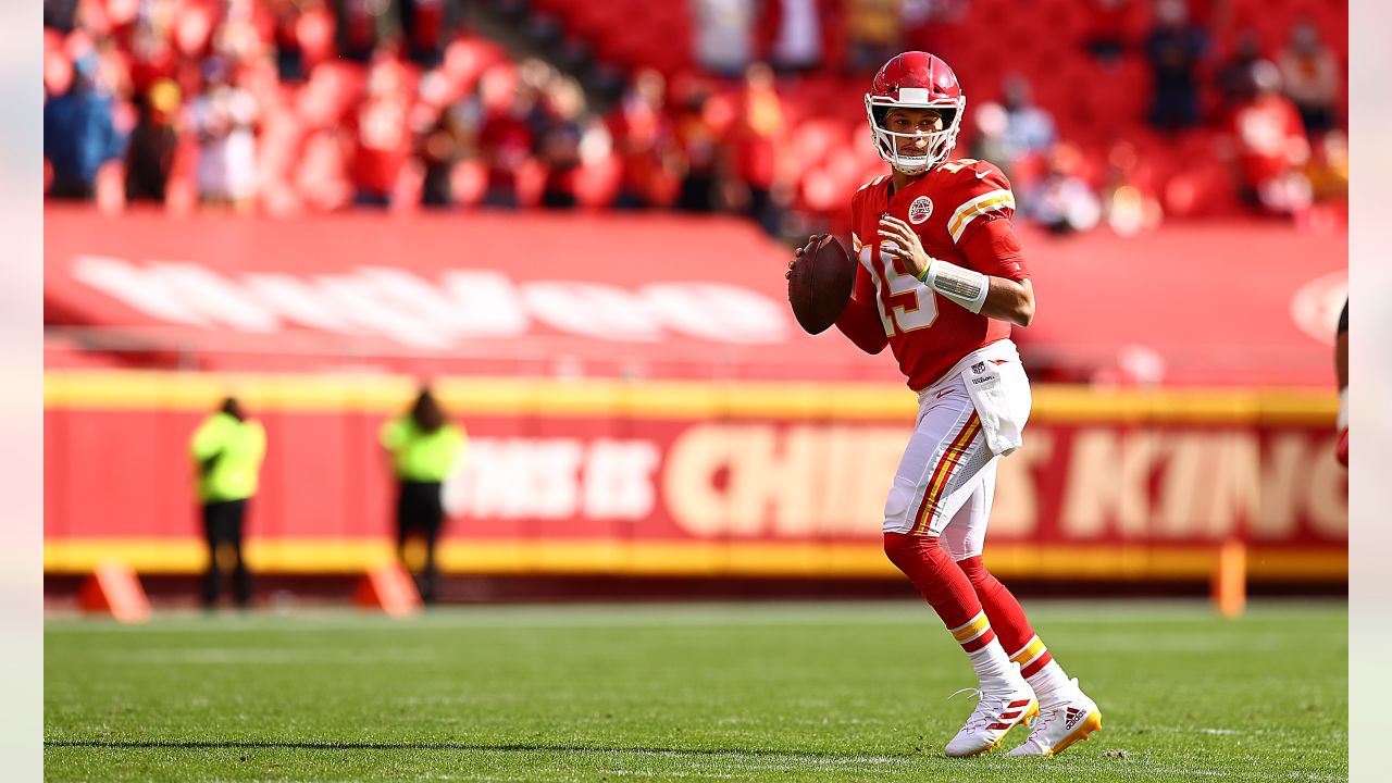 Chiefs beats Panthers at somber Arrowhead Stadium - Las Vegas Sun News