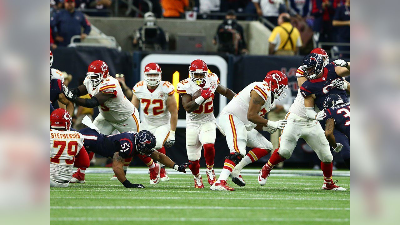 Chiefs beat Texans 30-0 for first playoff win since 1994 – Orange County  Register