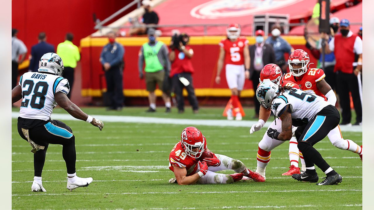 Chiefs Defeat Panthers, 33-31, in Thriller at Arrowhead on Sunday