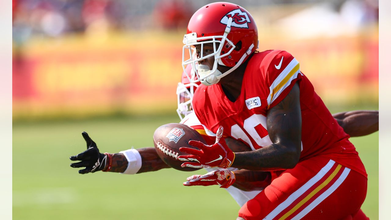 Super Bowl champion Chiefs hold hot, tough practice in 1st day of pads –  NewsNation