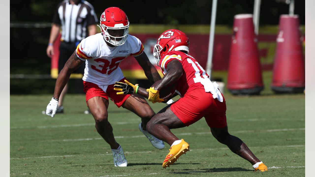 Kansas City Chiefs defensive tackle Chris Williams participates in a drill  during NFL football training camp Saturday, July 29, 2023, in St. Joseph,  Mo. (AP Photo/Charlie Riedel Stock Photo - Alamy