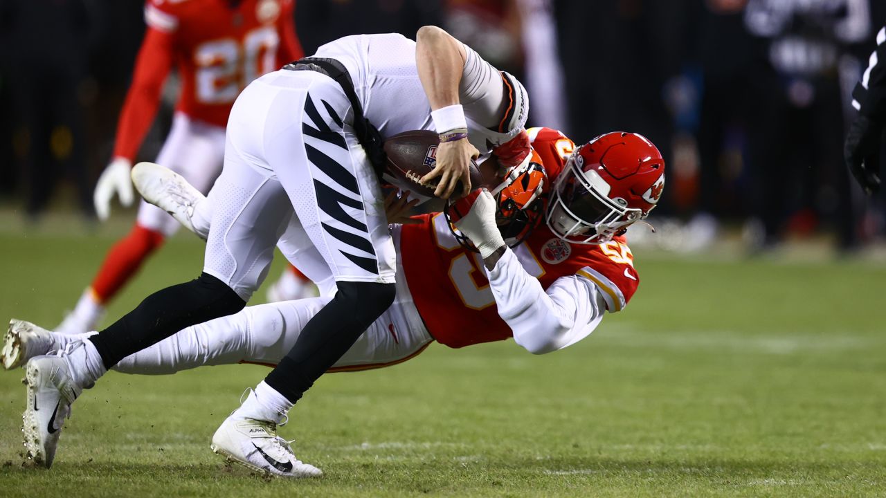 Chiefs vencen 23-20 a Bengals y son campeones de la AFC