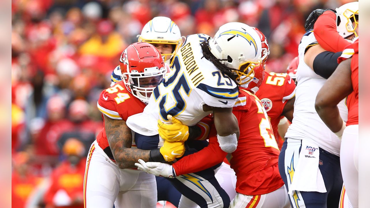 Chargers Beat Chiefs, 38-21