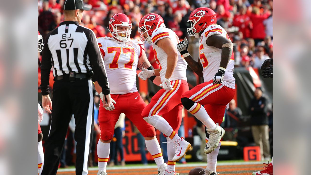 Watch and Listen: Nick Chubb 47-yard touchdown gives Browns 7-0 lead vs  Steelers