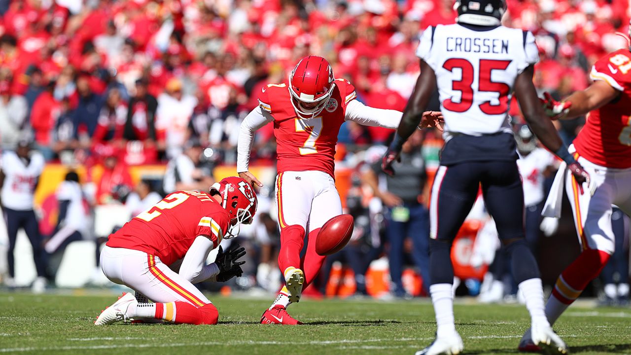 Chiefs Fall to Texans, 31-24, at Arrowhead