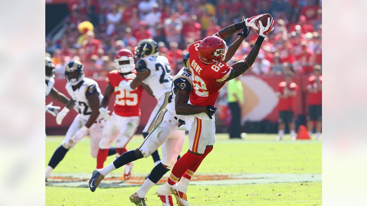 Charles, Chiefs trample Rams 34-7