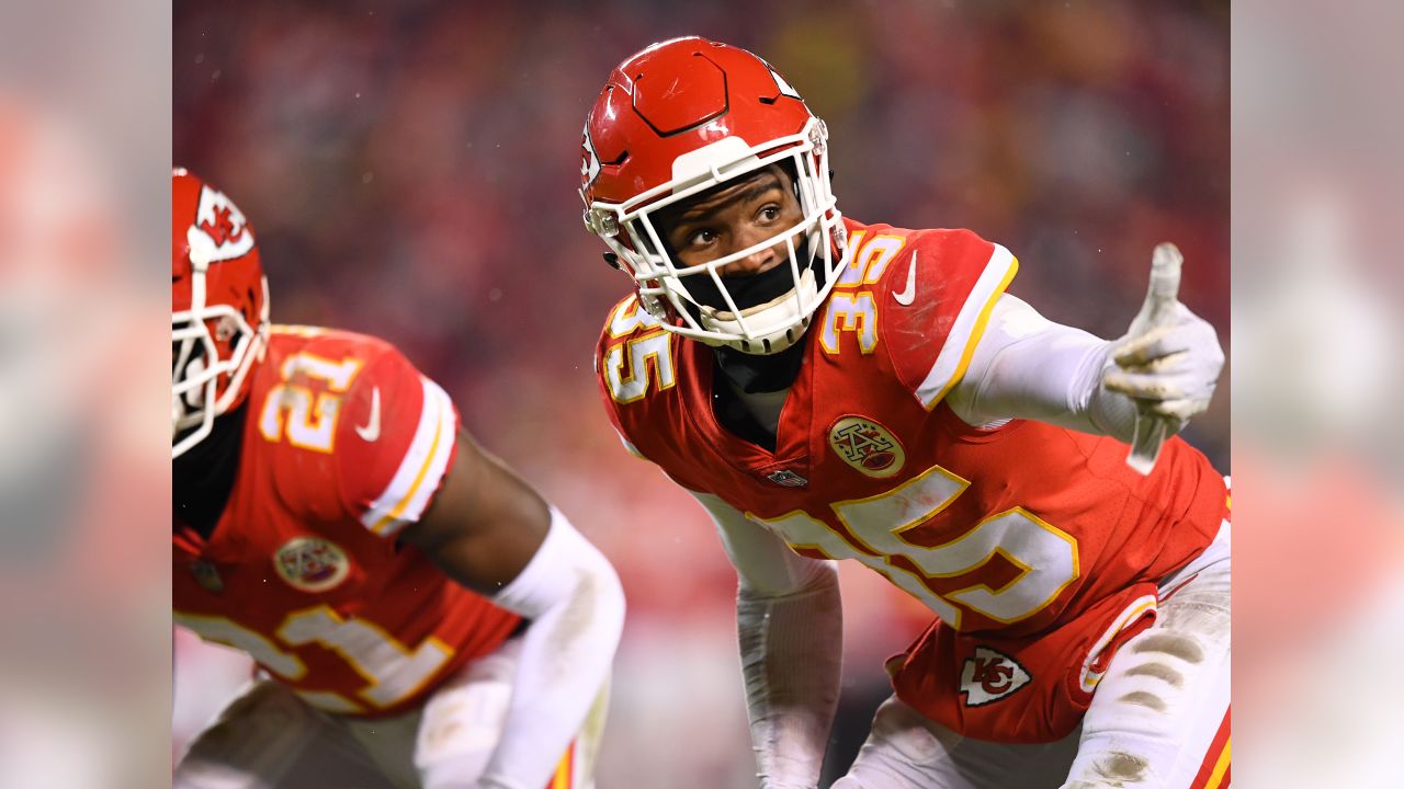 Kansas City Chiefs defeat Indianapolis Colts 31-13 to reach AFC