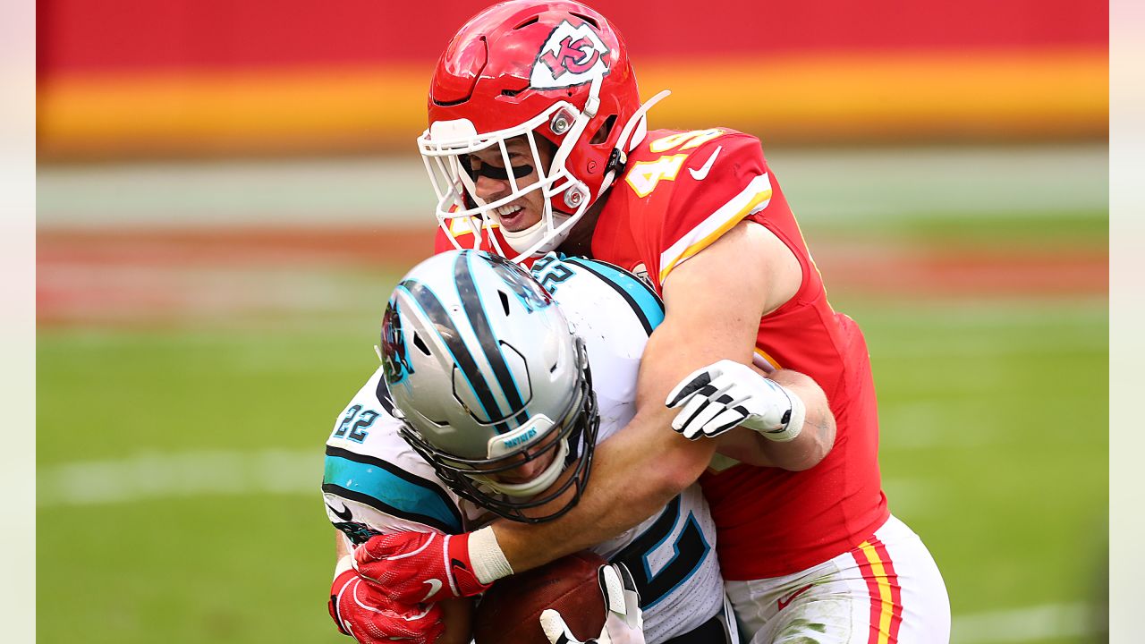 Chiefs Defeat Panthers, 33-31, in Thriller at Arrowhead on Sunday