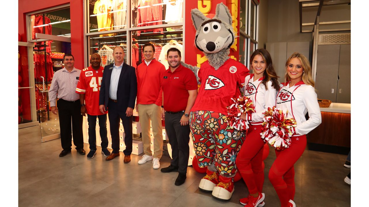 Member News: Red Friday and Home Opener Generate More Than 940000 for  Ronald McDonald House Charities of Kansas City