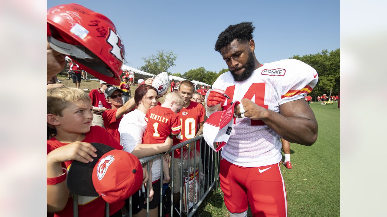 SB Nation] Chiefs training camp notebook: Chiefs react to Carlos