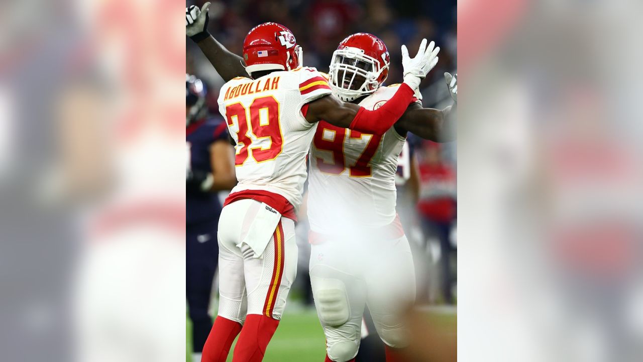 Kansas City Chiefs halt 22-year playoff victory drought by routing Houston  Texans 30-0 in wild-card game