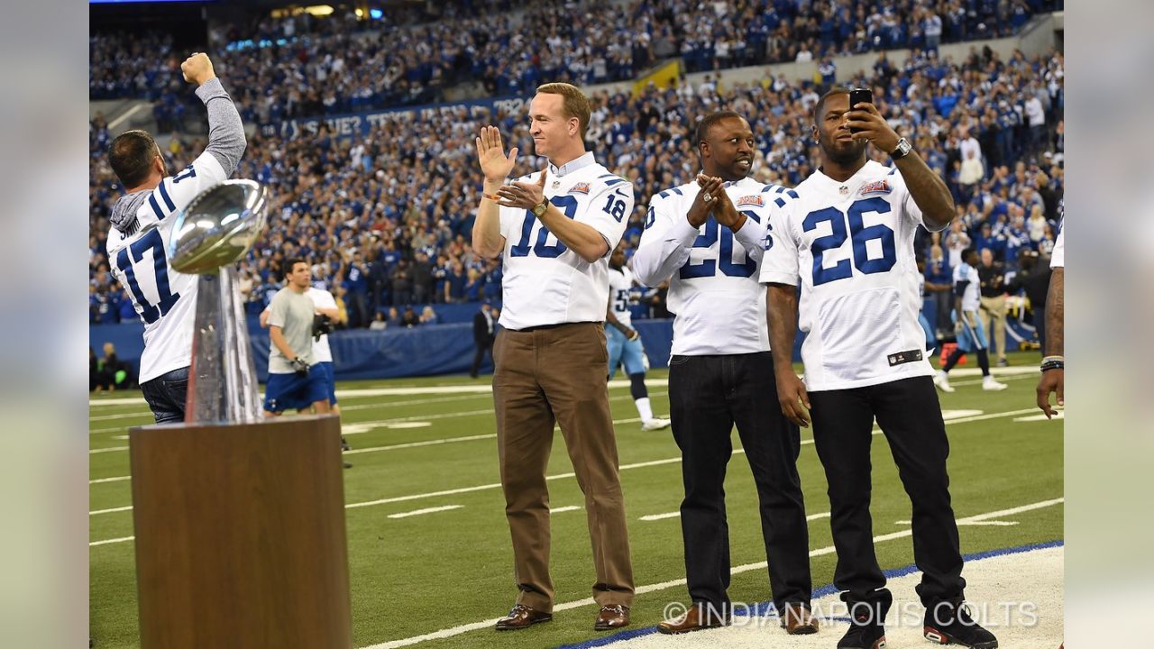 Super Bowl Reunion Can Wait. Colts Duties Beckon. - The New York Times