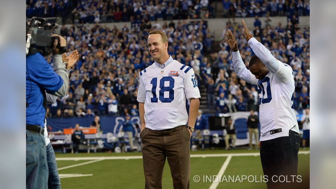 Super Bowl Reunion Can Wait. Colts Duties Beckon. - The New York Times