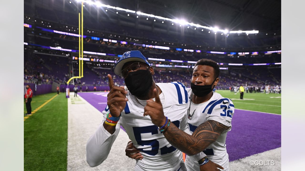 Colts: Darius Leonard unleashed fiery postgame after loss to Titans