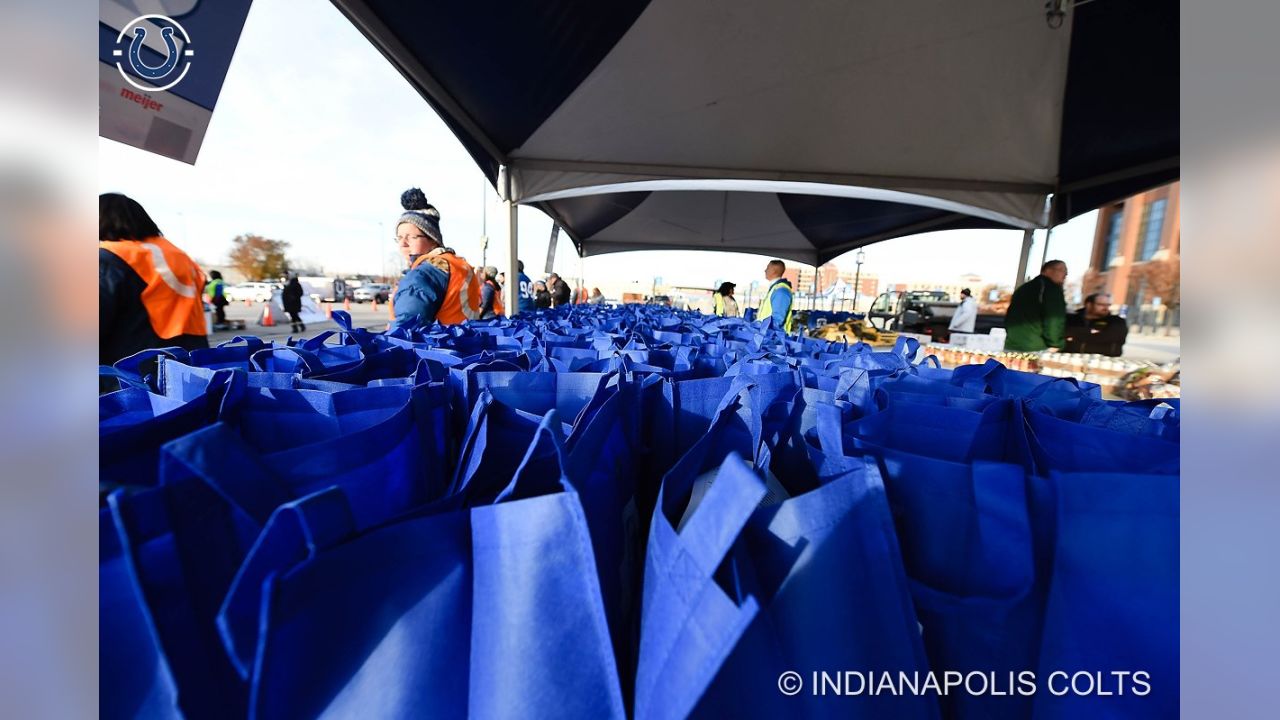 Indianapolis, Indiana, USA. 20th Dec, 2015. Indianapolis Colts fans in the  holiday spirit during NFL football game action between the Houston Texans  and the Indianapolis Colts at Lucas Oil Stadium in Indianapolis