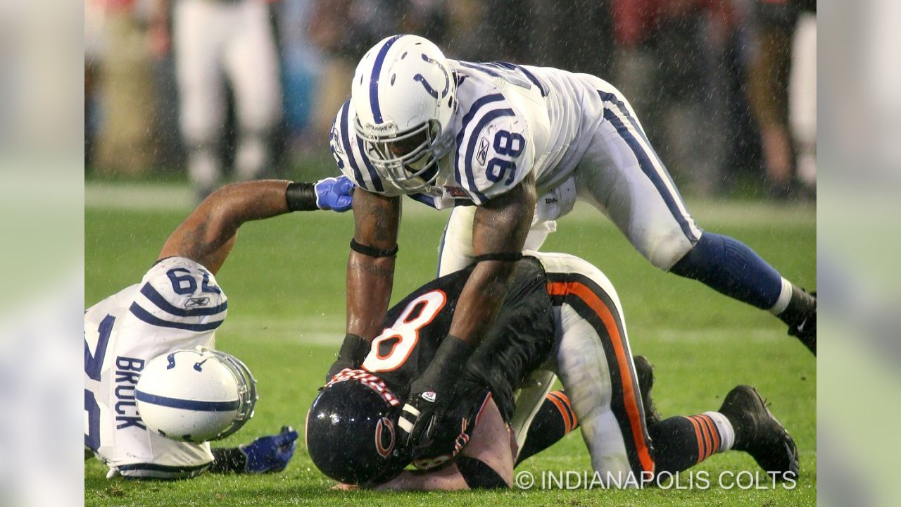 Former Colts great DE Robert Mathis to become 17th honoree into team's Ring  of Honor on Nov. 22