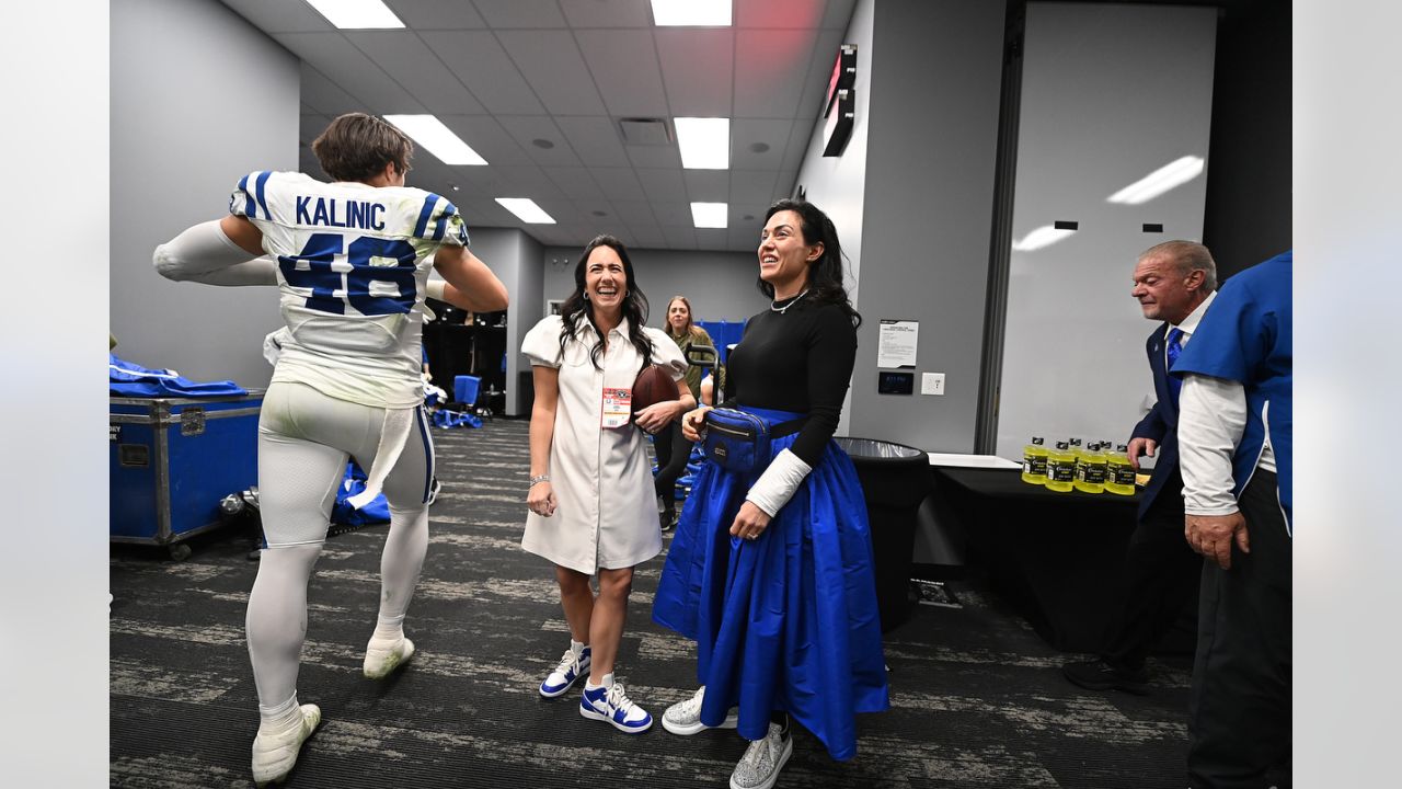 Jeff Saturday and Edgerrin James celebrate Colts win over Raiders