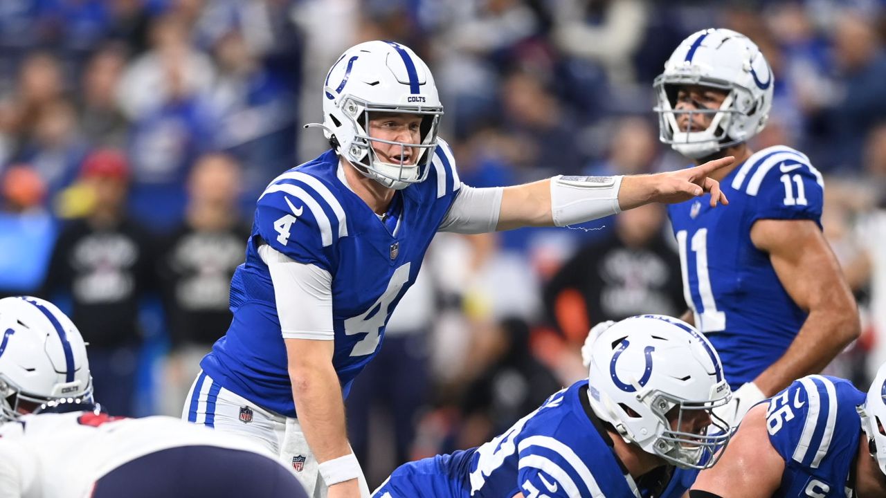 Colts RB Zack Moss has career day vs. Texans, with 114 yards and a TD