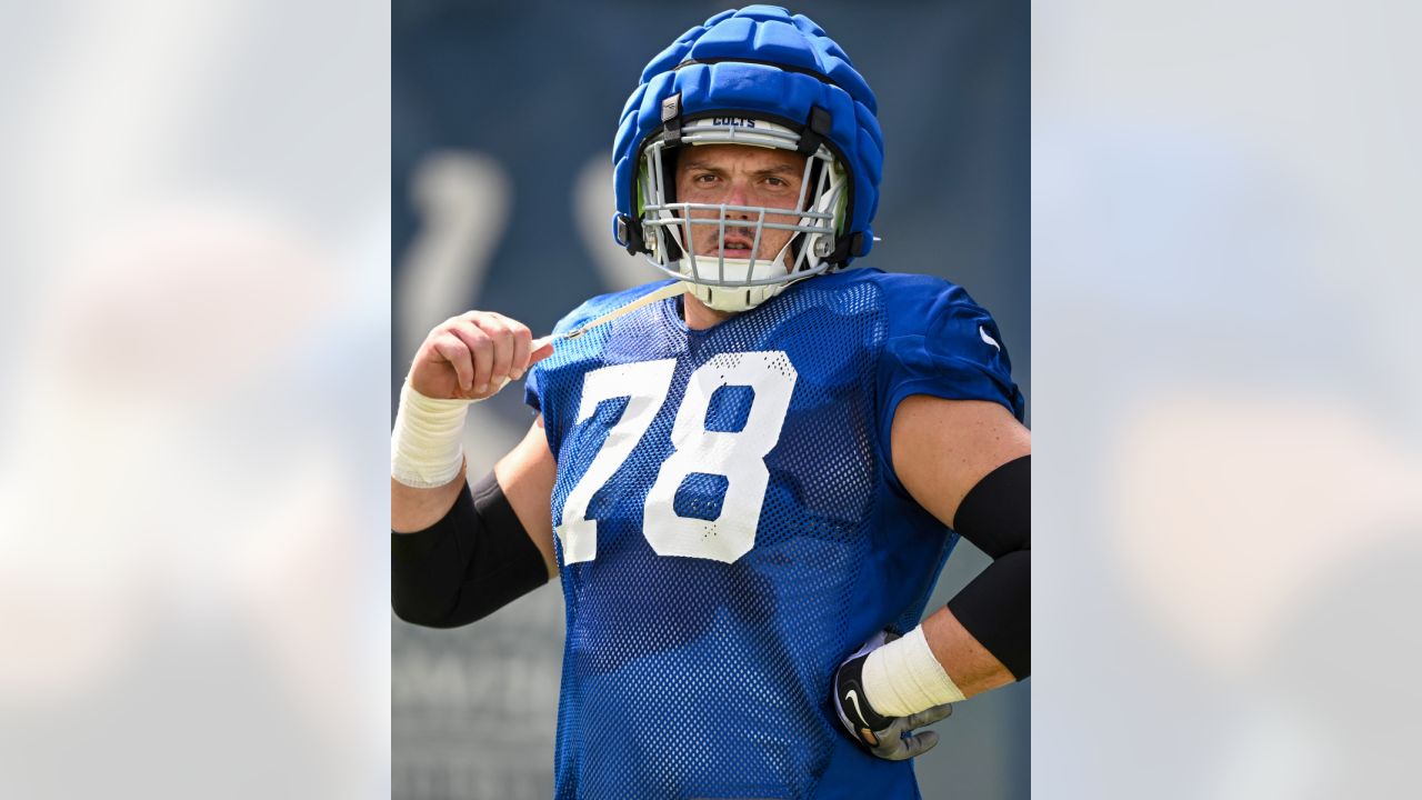 Colts C Ryan Kelly out of game due to concussion