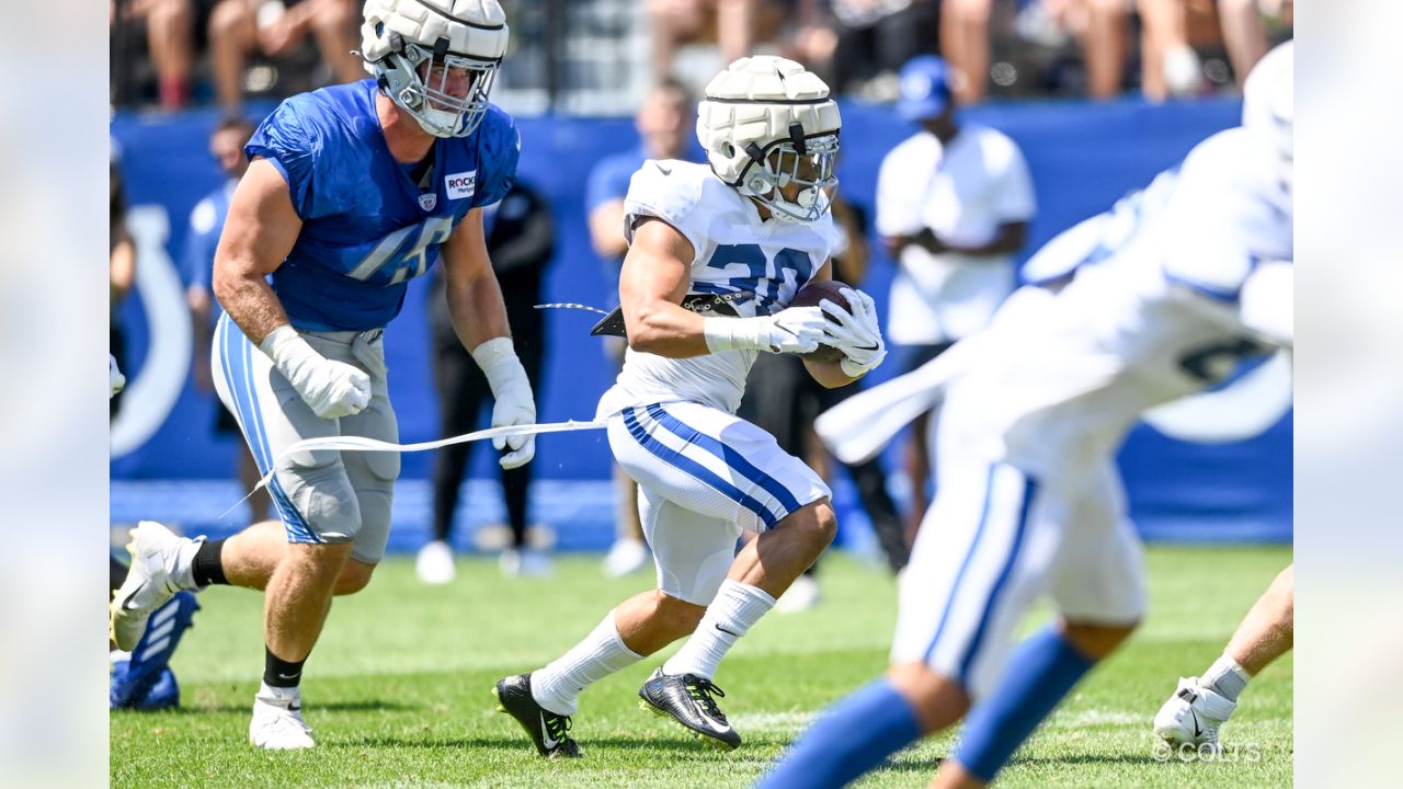 Lions, Colts get physical on first day of joint practices