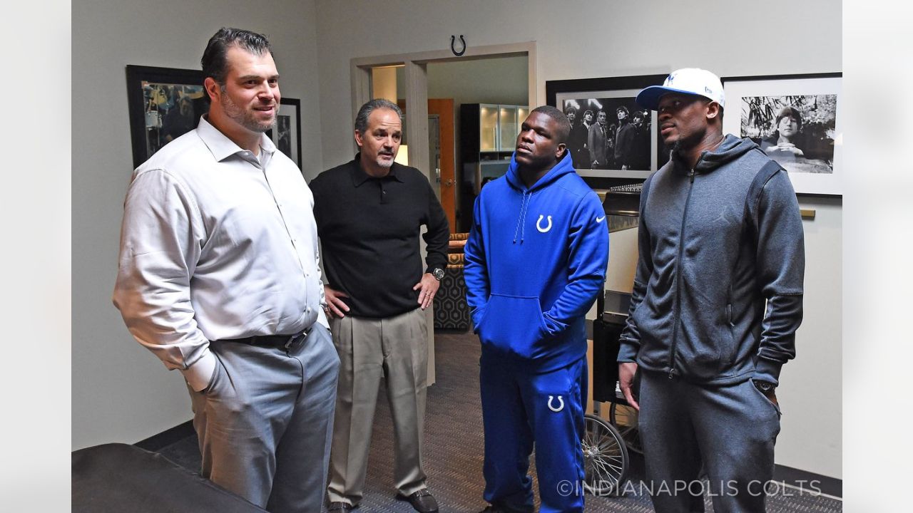 Return Of The U: Former Miami Hurricanes Stars Frank Gore & Andre Johnson  Sign With The Colts