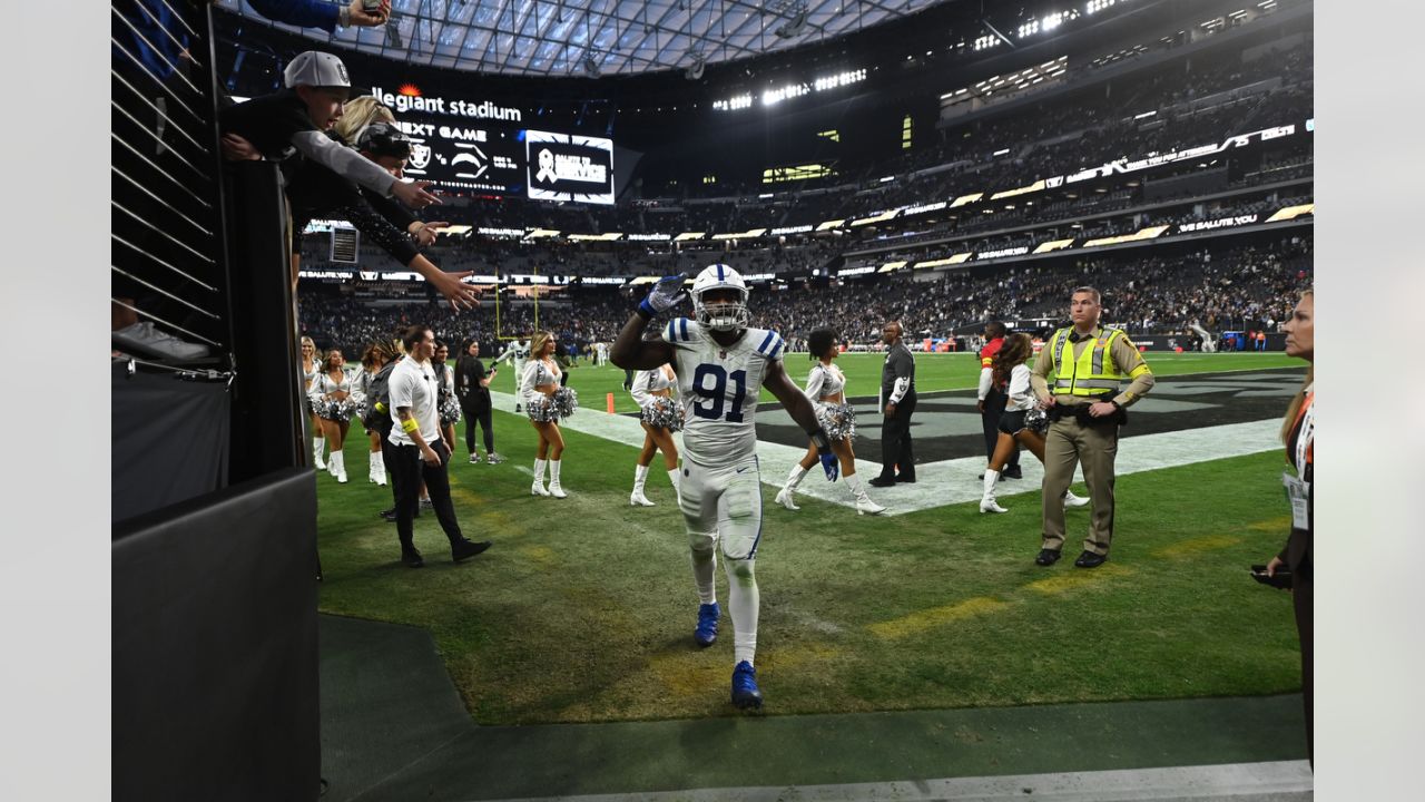 Colts beat Raiders, Week 10 final score: Jeff Saturday leads