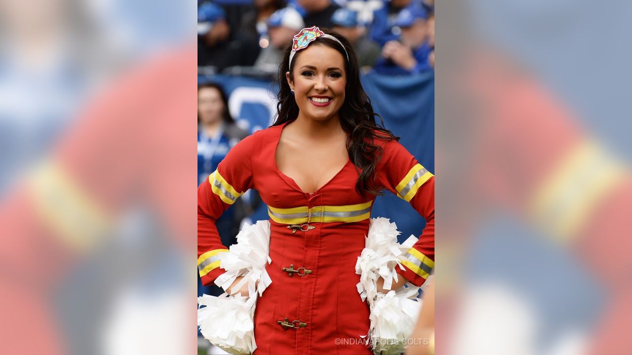 Get to Know Chiefs Cheerleader Leslie